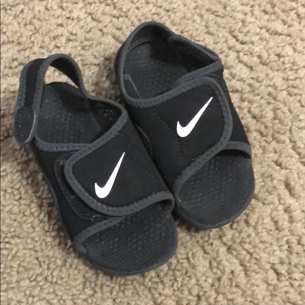 Toddler Nike sandals